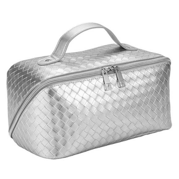 Accessories - Cosmetic Bag + Winter Skin & Beauty Bundle